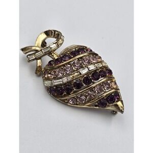 Vintage Coro Strawberry Gold Tone Swirl Ribbon Brooch Pin Pendant Purple Pink